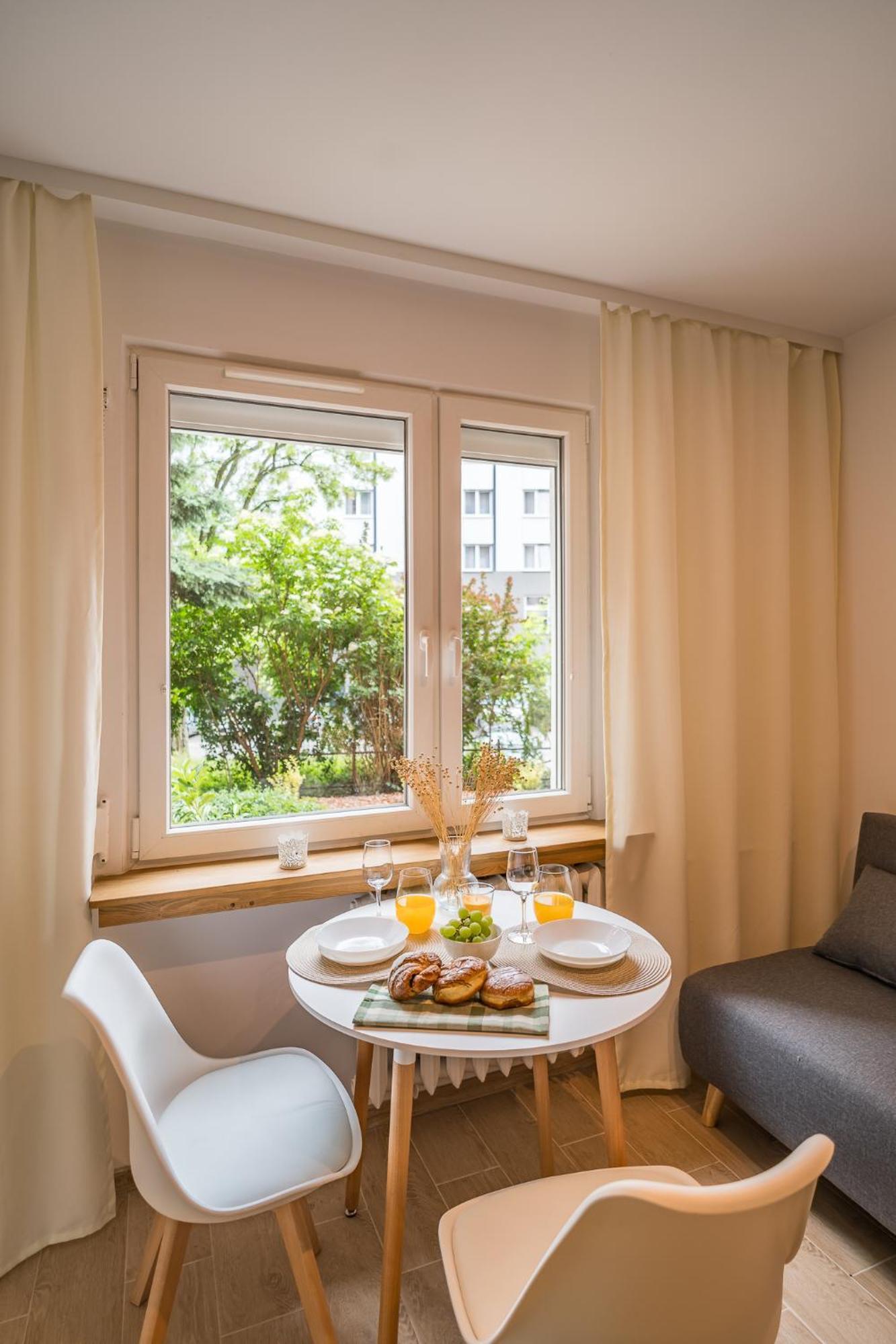 Appartamento Krakow Czyzyny - Terrace By Rentujemy Esterno foto