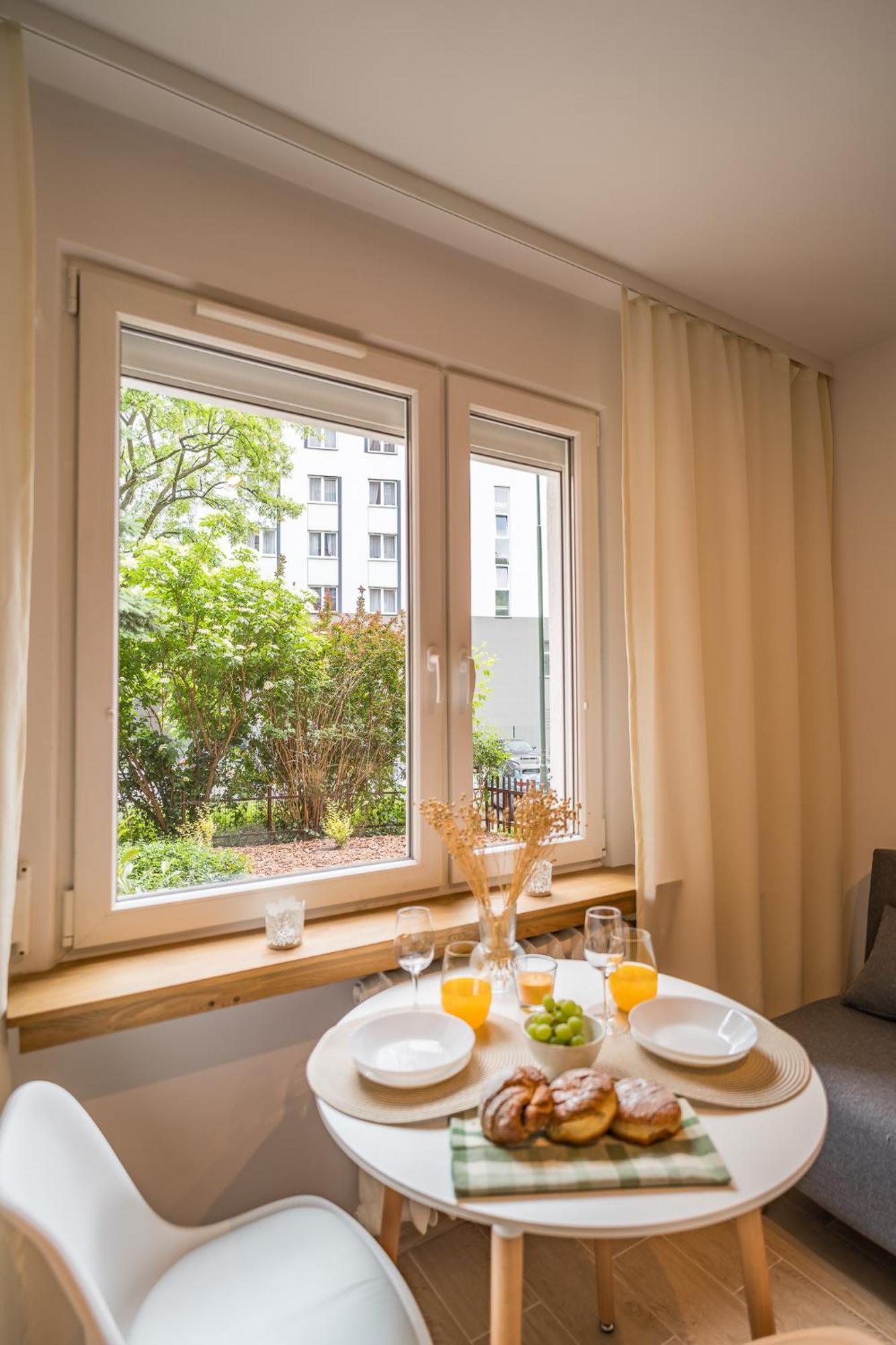 Appartamento Krakow Czyzyny - Terrace By Rentujemy Esterno foto